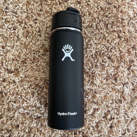 Hydro Flask Other - Hydro Flask 20oz insulated liquid container